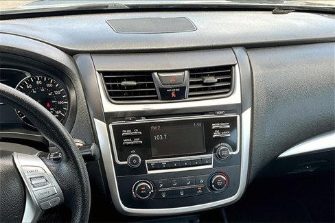 Used 2017 Nissan Altima 2.5 S image 6