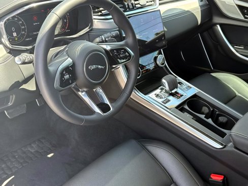 New 2024 Jaguar XF R-Dynamic SE image 32