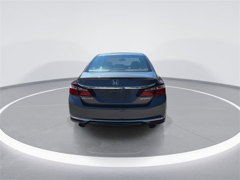 Used 2017 Honda Accord Sport image 7