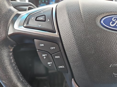 Used 2018 Ford Edge Titanium image 25