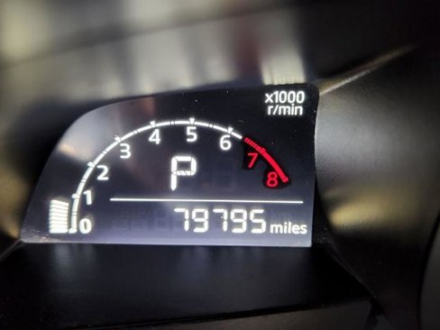 Used 2020 Toyota Yaris LE image 25