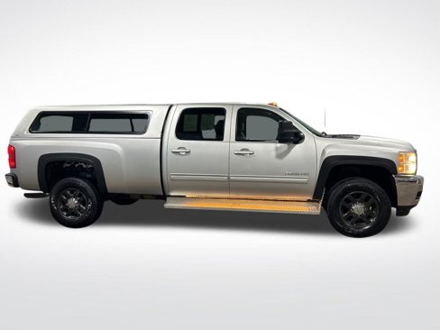 Used 2011 Chevrolet Silverado 2500 LTZ image 2
