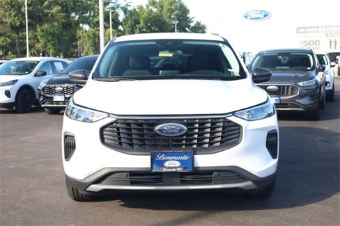 Certified 2024 Ford Escape Active w/ Cold Weather Package image 4