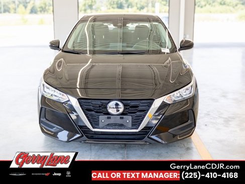 Used 2023 Nissan Sentra SV image 2
