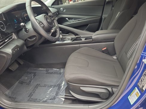 Used 2023 Hyundai Elantra SEL w/ Convenience Package image 14