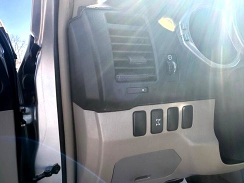 Used 2005 Toyota 4Runner Sport image 17