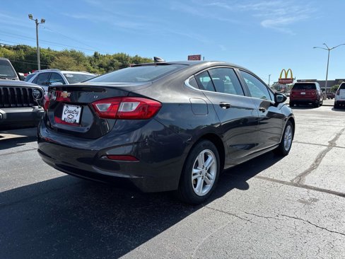 Used 2017 Chevrolet Cruze LT w/ Convenience Package image 4