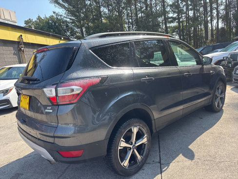 Used 2017 Ford Escape SE w/ SE Leather Comfort Package image 5