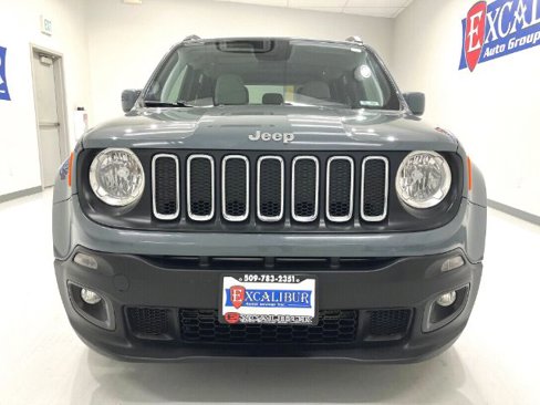 Used 2018 Jeep Renegade Latitude image 4