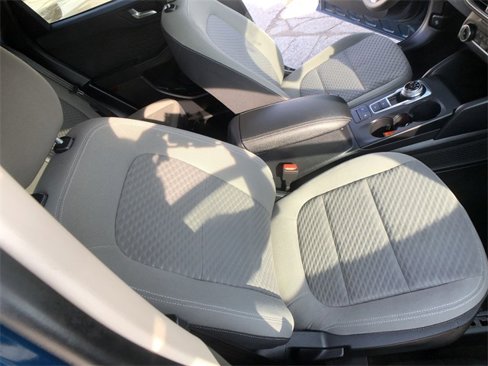 Used 2020 Ford Escape SE image 23