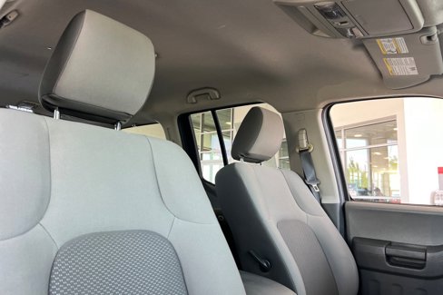 Used 2015 Nissan Xterra S image 14