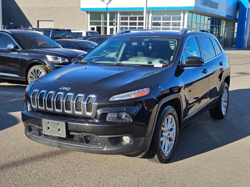 Used 2016 Jeep Cherokee Latitude w/ Comfort/Convenience Group image 8