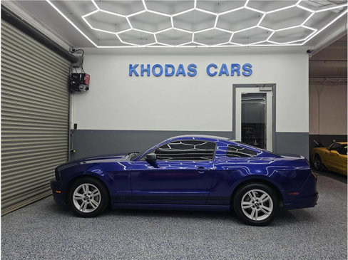 Used 2013 Ford Mustang Coupe image 1