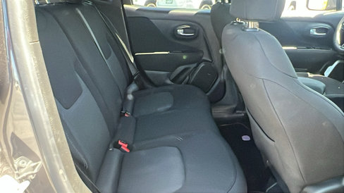 Used 2021 Jeep Renegade Latitude image 19
