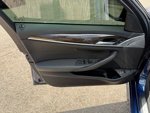 Used 2019 BMW 530i xDrive w/ Convenience Package image 10