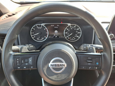 Used 2021 Nissan Rogue SV image 19