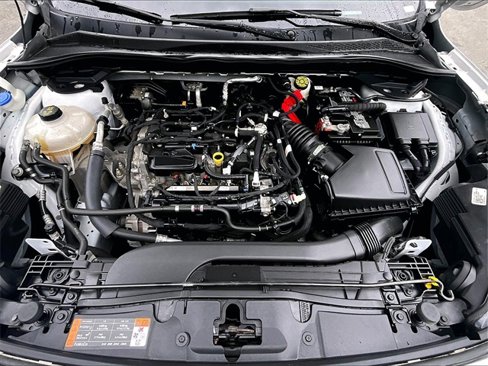 Used 2022 Ford Escape SE w/ Cold Weather Package image 10