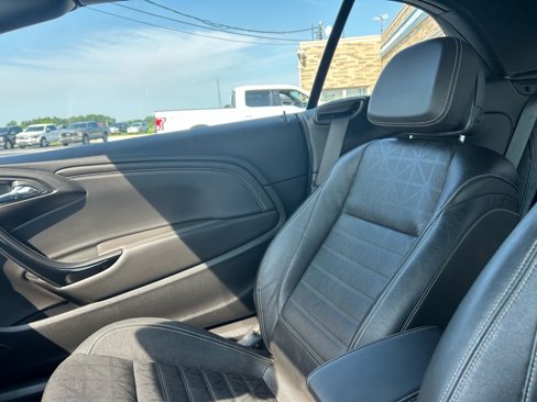 Used 2016 Buick Cascada Premium image 19