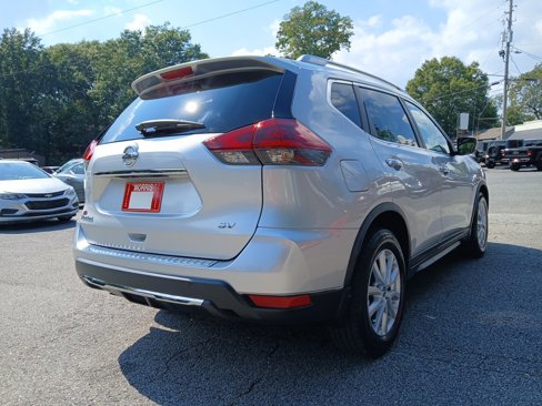 Used 2018 Nissan Rogue SV image 6