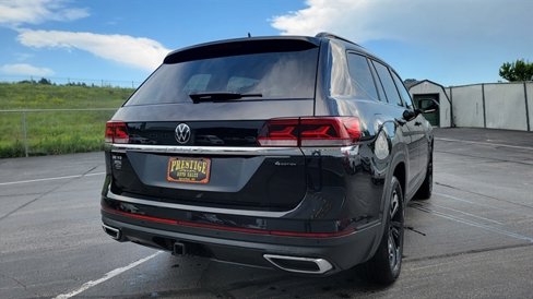 Used 2023 Volkswagen Atlas SE w/ Black Wheel Package image 6