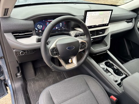 New 2025 Ford Explorer Active image 9