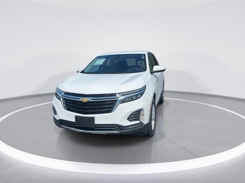 Used 2022 Chevrolet Equinox LT image 3
