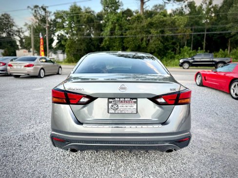 Used 2020 Nissan Altima 2.5 SR image 3