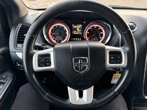 Used 2016 Dodge Grand Caravan R/T image 23