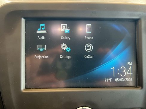 Used 2018 Chevrolet Equinox LS image 29