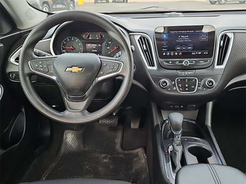 Used 2023 Chevrolet Malibu LT image 17