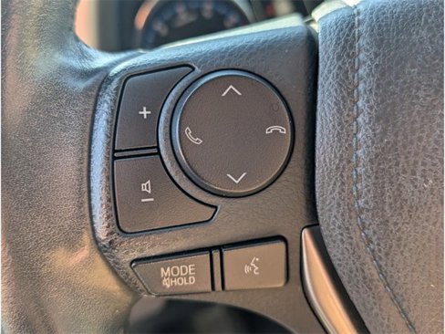 Used 2017 Toyota RAV4 Platinum image 18