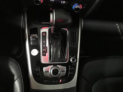 Used 2016 Audi A4 Premium w/ Audi MMI Navigation Plus image 30