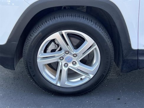 Certified 2018 GMC Terrain SLE w/ Driver Convenience Package image 9