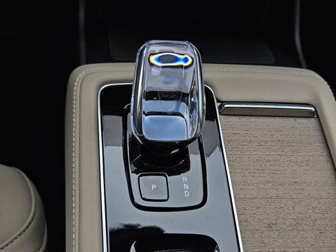 New 2026 Volvo XC90 B5 Core image 19