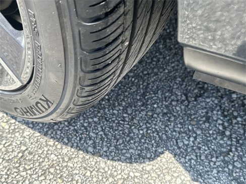 Certified 2025 Hyundai Elantra SEL image 11