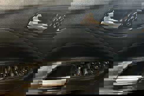 Used 2017 Ford Escape SE image 15