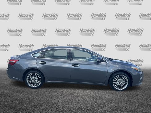 Used 2018 Toyota Avalon Limited image 11