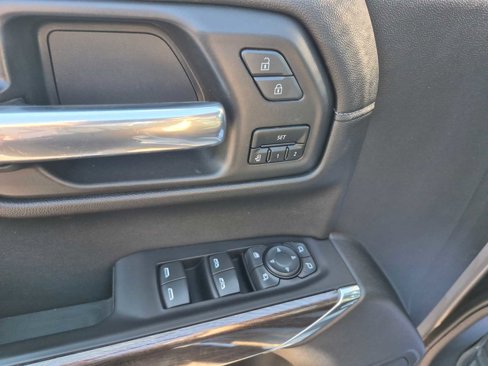 Used 2020 Chevrolet Silverado 1500 LTZ w/ LTZ Premium Package image 12