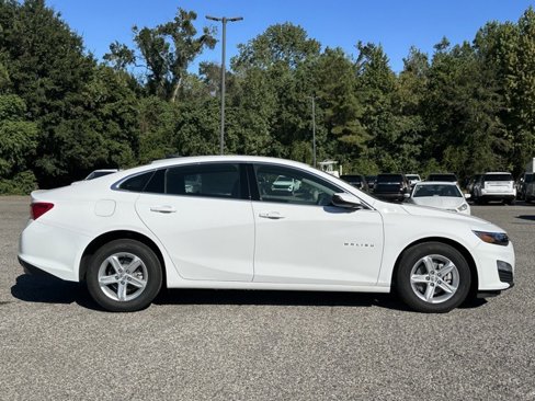 New 2025 Chevrolet Malibu LS image 12
