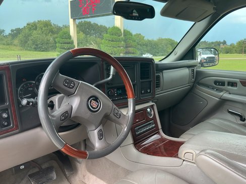 Used 2006 Cadillac Escalade AWD image 11