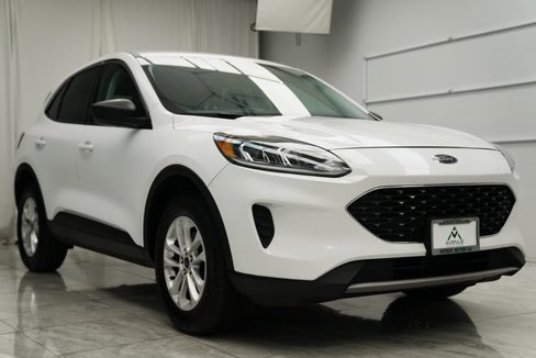 Used 2022 Ford Escape SE image 2