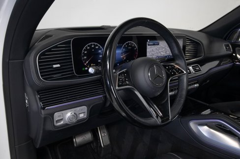 Used 2024 Mercedes-Benz Maybach GLS 600 image 23