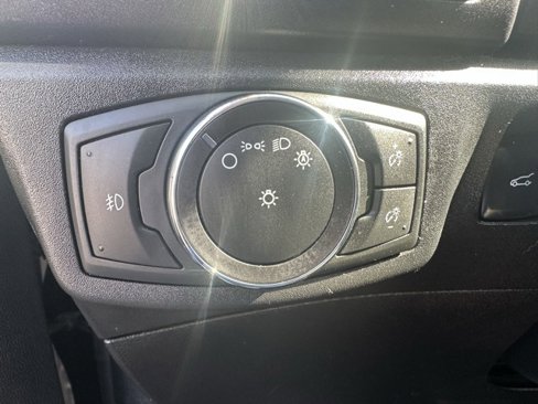 Used 2018 Ford Fusion Titanium image 24