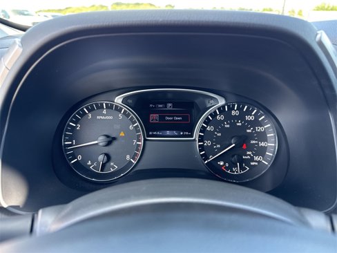 Used 2019 Nissan Pathfinder Platinum image 15