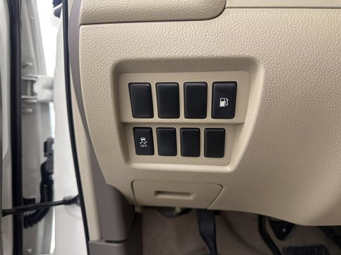 Used 2012 Nissan Murano S image 25