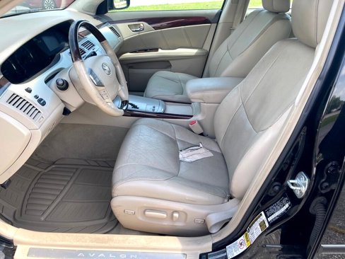 Used 2009 Toyota Avalon Limited image 8