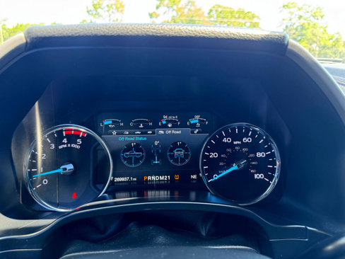 Used 2018 Ford F250 Lariat w/ Lariat Value Package image 12
