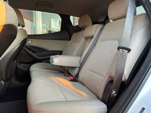 Used 2017 Hyundai Santa Fe Sport image 12