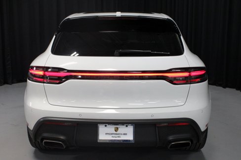 Certified 2024 Porsche Macan image 6