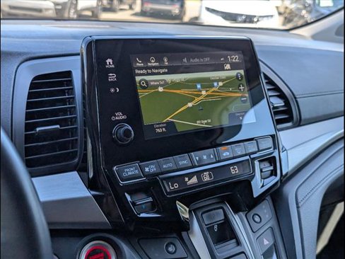 Certified 2018 Honda Odyssey Touring image 11